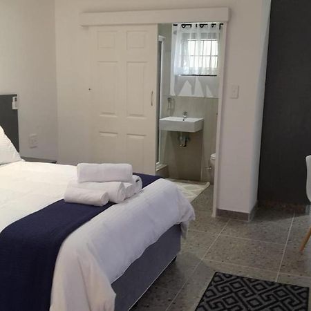 The Wishing Well Guest House Self-Catering Port Edward Esterno foto