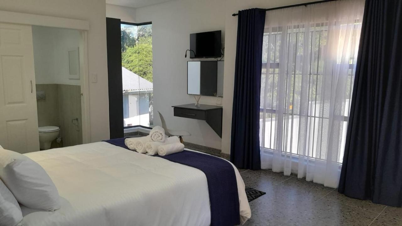 The Wishing Well Guest House Self-Catering Port Edward Esterno foto