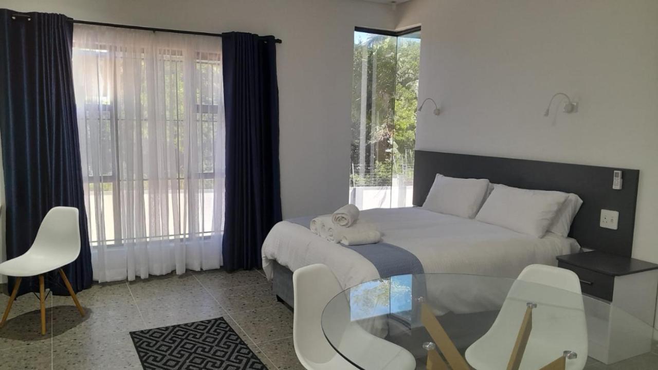 The Wishing Well Guest House Self-Catering Port Edward Esterno foto